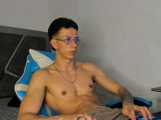 oliverthompson01 Sex Cam Show