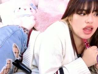 Hikikodoll live cam on CamSoda