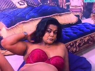 indiancherrypie's CamSoda show and profile