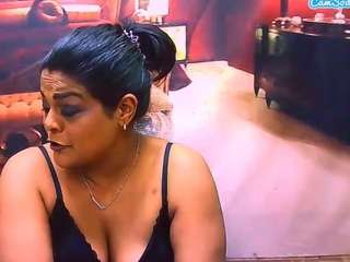 IndianCherryPie live webcam show
