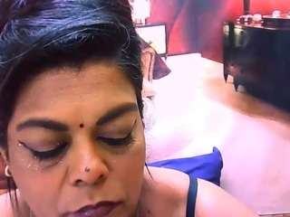 IndianCherryPie live webcam show
