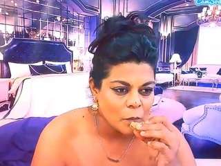 le modèle indiancherrypie est en webcam porno dans un show sur le site camsoda, il possède les tags suivants: asshole,bj,brown eyes,creampie,flashing,lush,mature,middle aged,naked,natural,orgasm,pussy,spank,big ass,curvy,milf