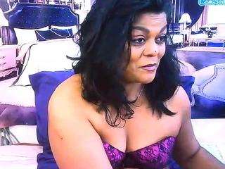 indiancherrypie Live Webcam on CamSoda