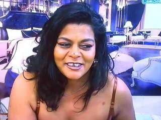 IndianCherryPie live cam preview