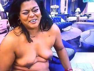 IndianCherryPie live cam preview