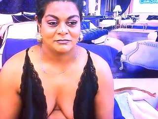 IndianCherryPie live cam preview