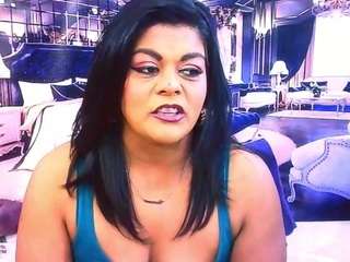 IndianCherryPie live cam preview
