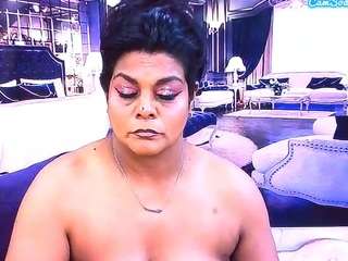 IndianCherryPie live cam preview