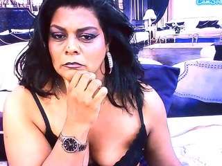 IndianCherryPie live cam preview