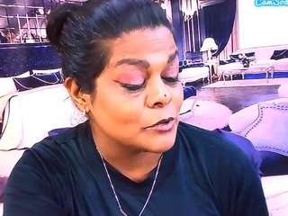 IndianCherryPie live cam preview