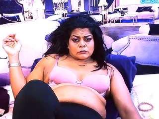 IndianCherryPie live cam preview