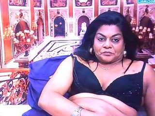 IndianCherryPie live cam preview