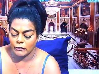 IndianCherryPie live cam preview