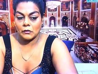 IndianCherryPie live cam preview