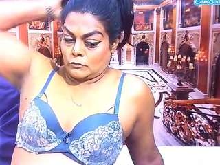 IndianCherryPie live cam preview