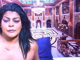 IndianCherryPie live cam preview