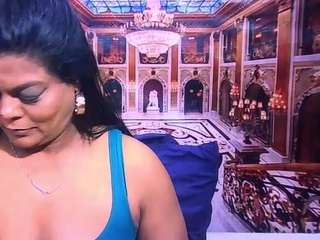 IndianCherryPie live cam preview