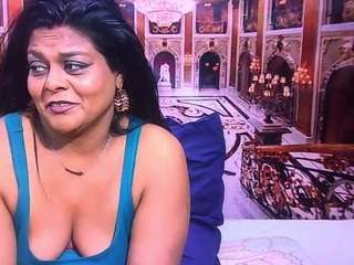 IndianCherryPie live cam preview