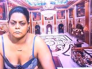 IndianCherryPie live cam preview