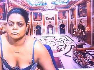 IndianCherryPie live cam preview