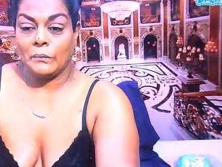 IndianCherryPie live cam preview