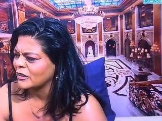 IndianCherryPie live cam preview