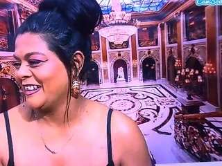 IndianCherryPie live cam preview