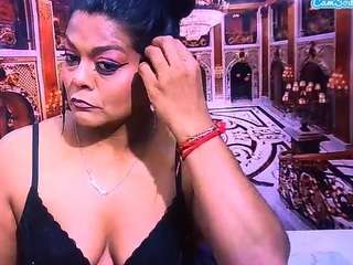 IndianCherryPie live cam preview