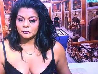 IndianCherryPie live cam preview