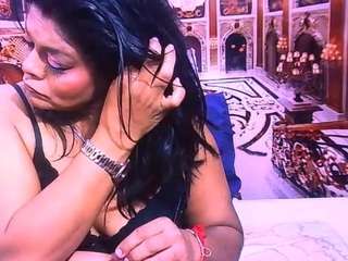 IndianCherryPie live cam preview