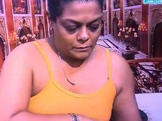 IndianCherryPie live cam preview