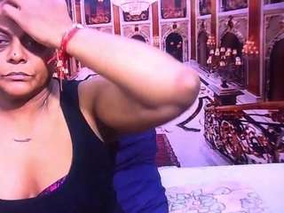 IndianCherryPie live cam preview