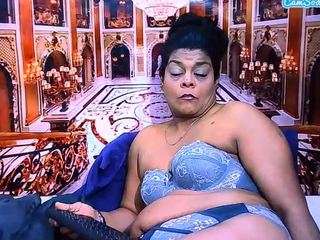 IndianCherryPie live cam preview