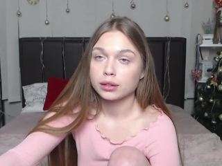 larapika webcam model