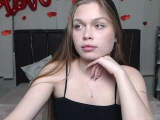 larapika live cam profile