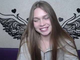 le modèle larapika est en webcam porno dans un show sur le site camsoda, il possède les tags suivants: ahegao,athletic,yoga,toys,tattoos,red hair,normal,no smoking,no drinking,moaning,lovense,green eyes,foot fetish,flashing,facial piercings,cock rating,body massage,hd,petite,small tits