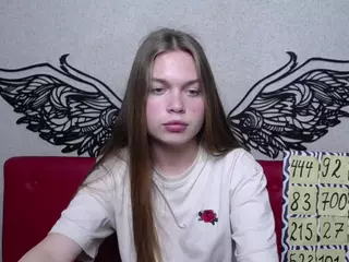 LaraPika's Live Sex Cam Show