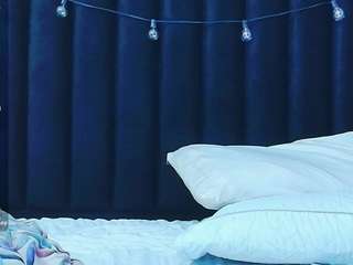 hornybarelylegalgirl webcam model