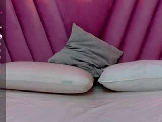 hornybarelylegalgirl