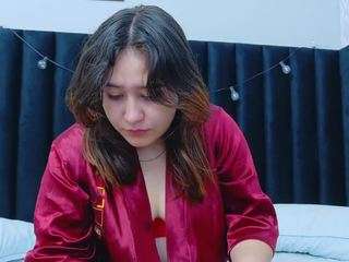 hornybarelylegalgirl from CamSoda is Freechat