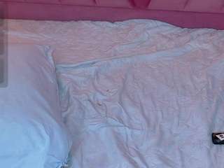 hornybarelylegalgirl