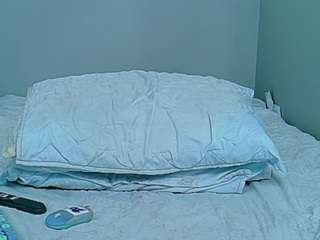 hornybarelylegalgirl webcam