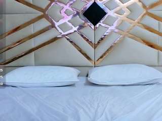 hornybarelylegalgirl