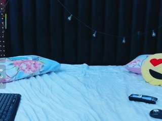 hornybarelylegalgirl