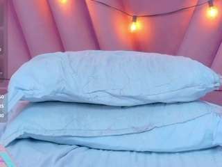 hornybarelylegalgirl