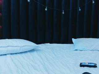 hornybarelylegalgirl