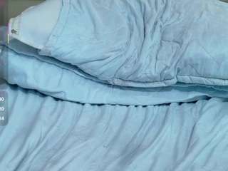 hornybarelylegalgirl webcam