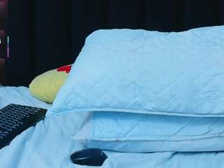 hornybarelylegalgirl