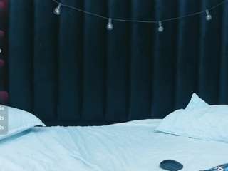 hornybarelylegalgirl