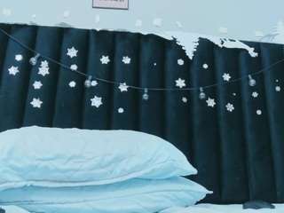 hornybarelylegalgirl